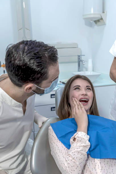 Best Dentist for Tooth Abscess  in Oroville East, CA